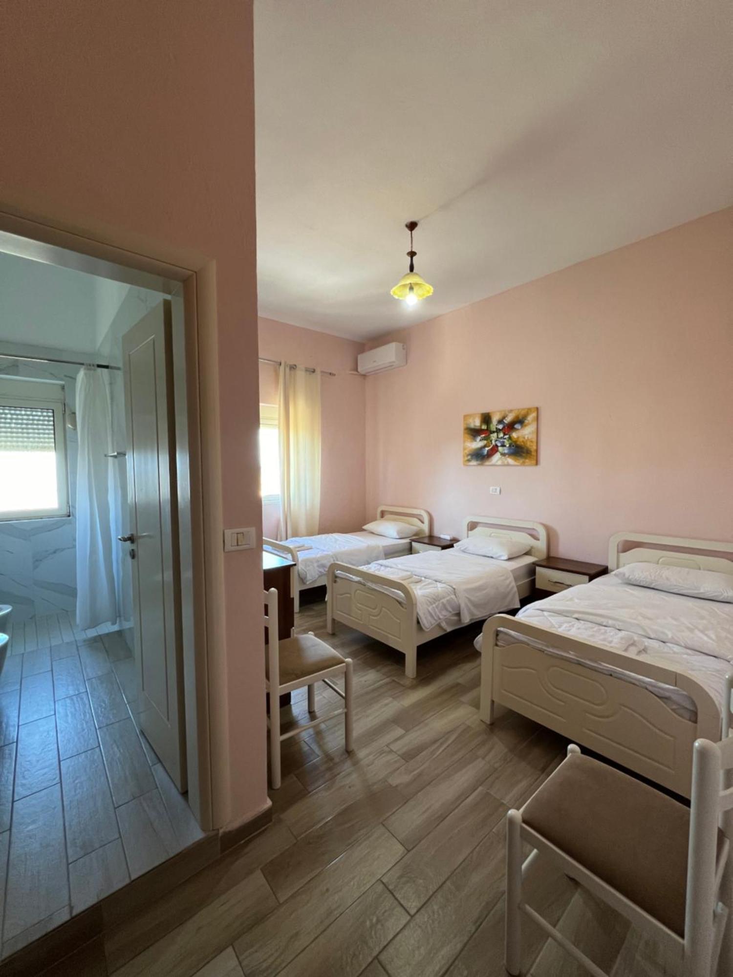 Vila 3 Rooms Durrës Eksteriør bilde